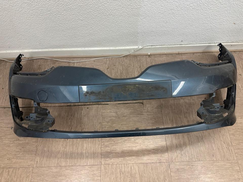 Renault Mégane Stoßstange vorne 620220055R