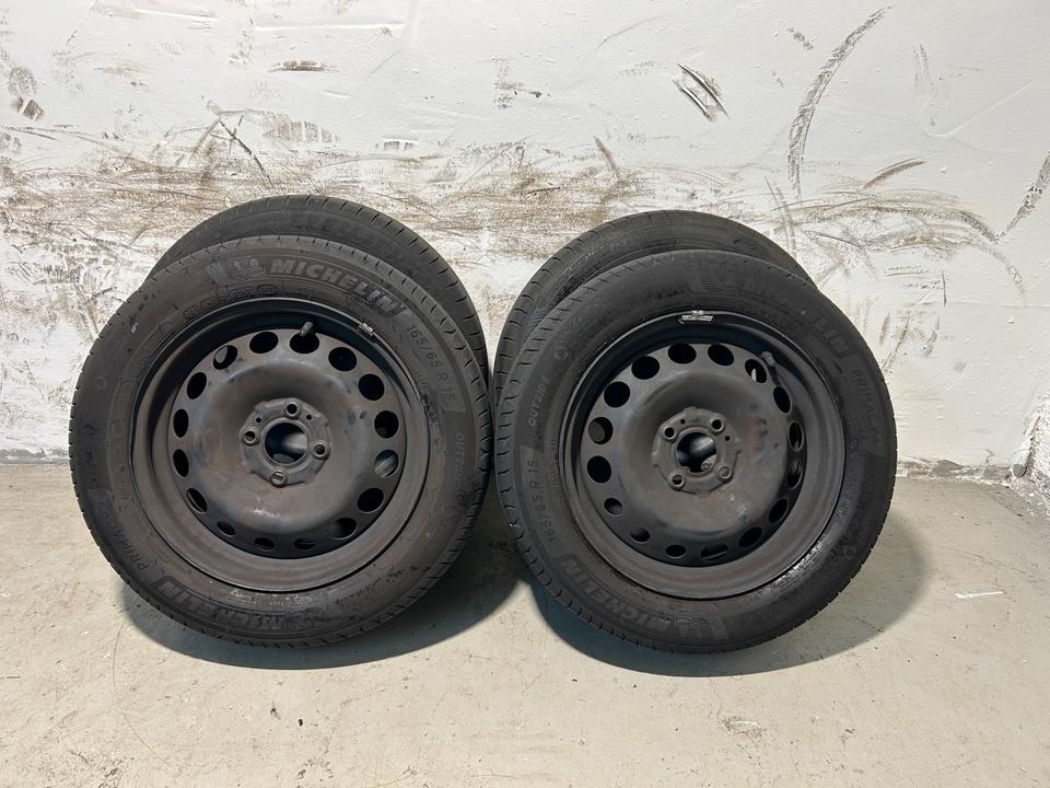 4x Sommerräder 165/65 R15 84T Stahlfelgen