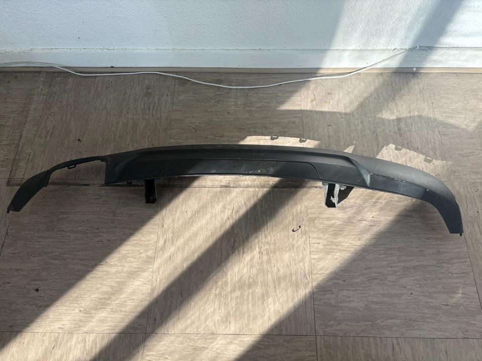 Original Mercedes-Benz C-Klasse W204 Diffusor hinten A2048854414