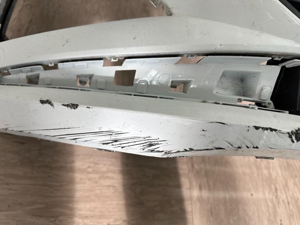 Original VW Polo Stoßstange vorne 2G0807221C