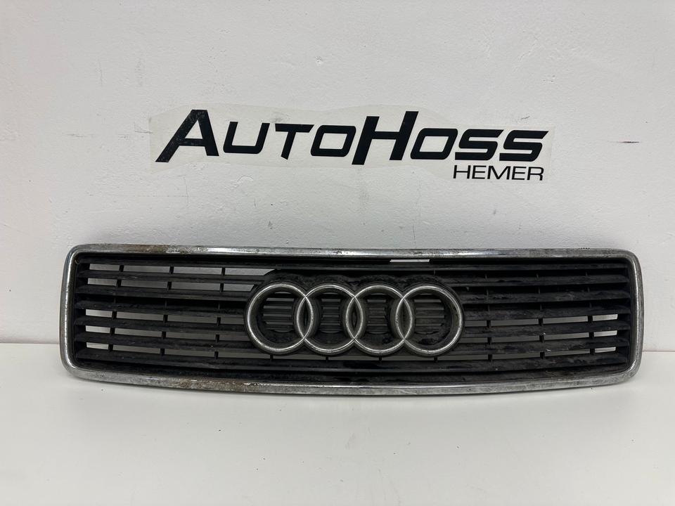 Original Audi 100 Kühlergrill vorne 4A0853651A