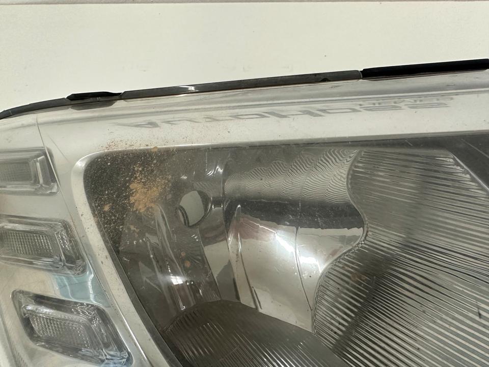 Original Dacia Sandero / Logan Scheinwerfer rechts 260103529R