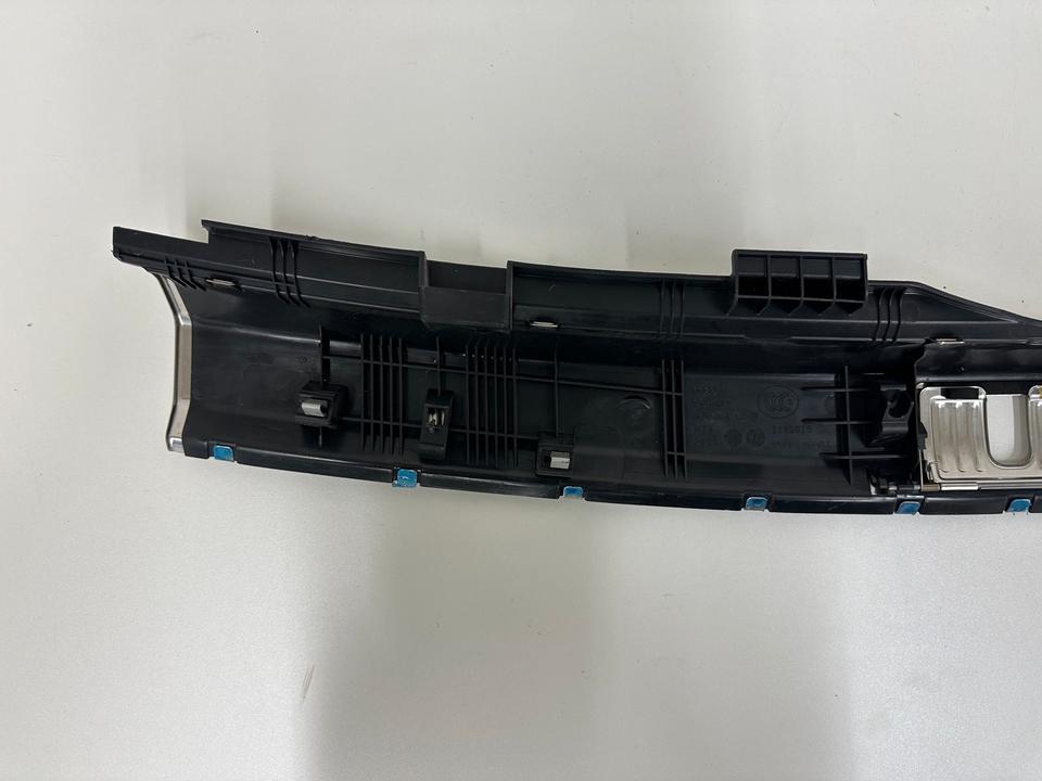 Original Audi A6 4G C7 Ladekantenabdeckung 4G9864483