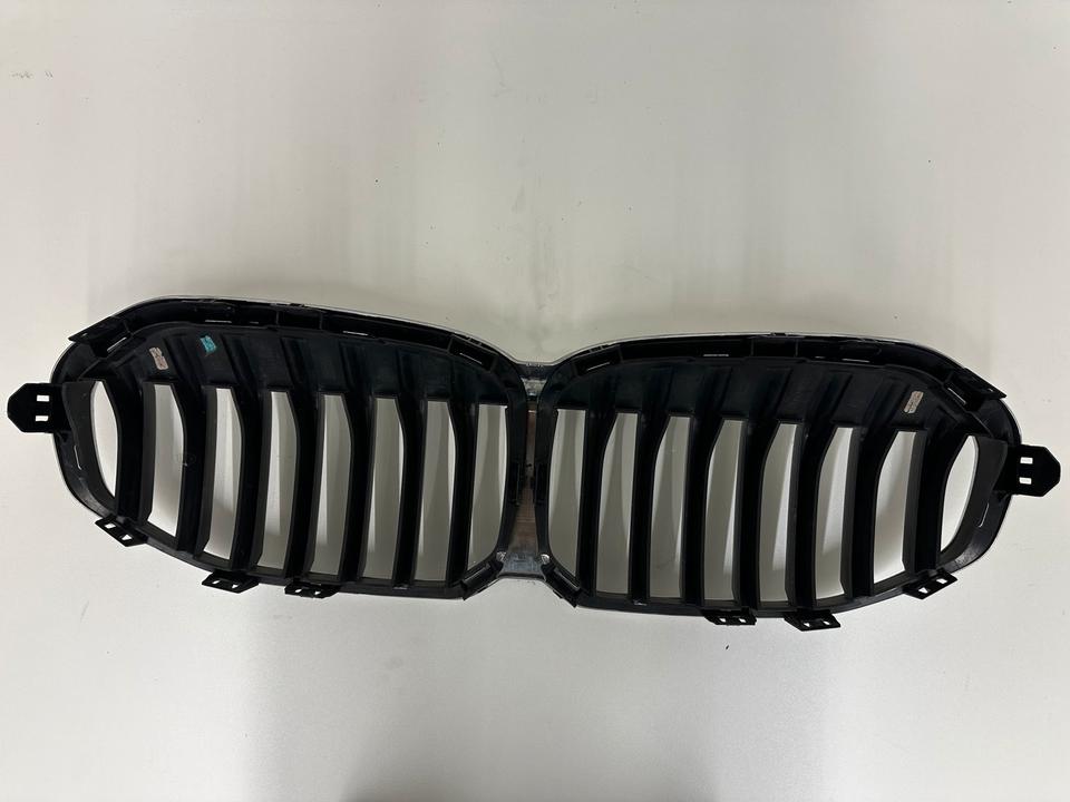 Original BMW 1er F40 Kühlergrill Chrom 7450957 / 7450959