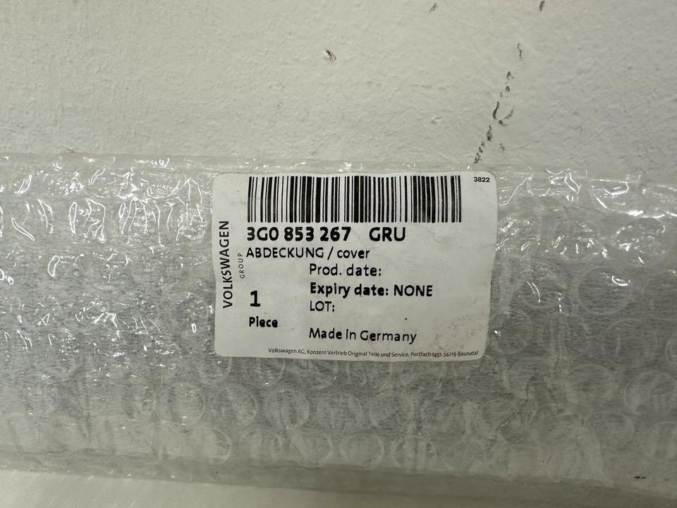 Original VW Passat Türleiste vorne links 3G0853267 (Neu)