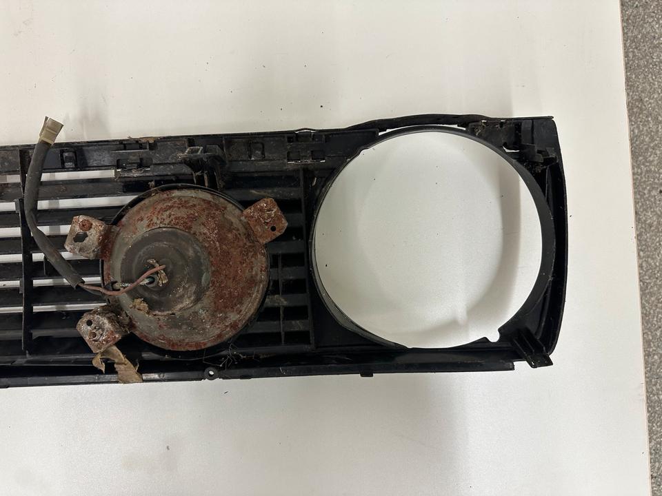 Original VW Golf 2 GTI Kühlergrill inkl. Nebelscheinwerfer