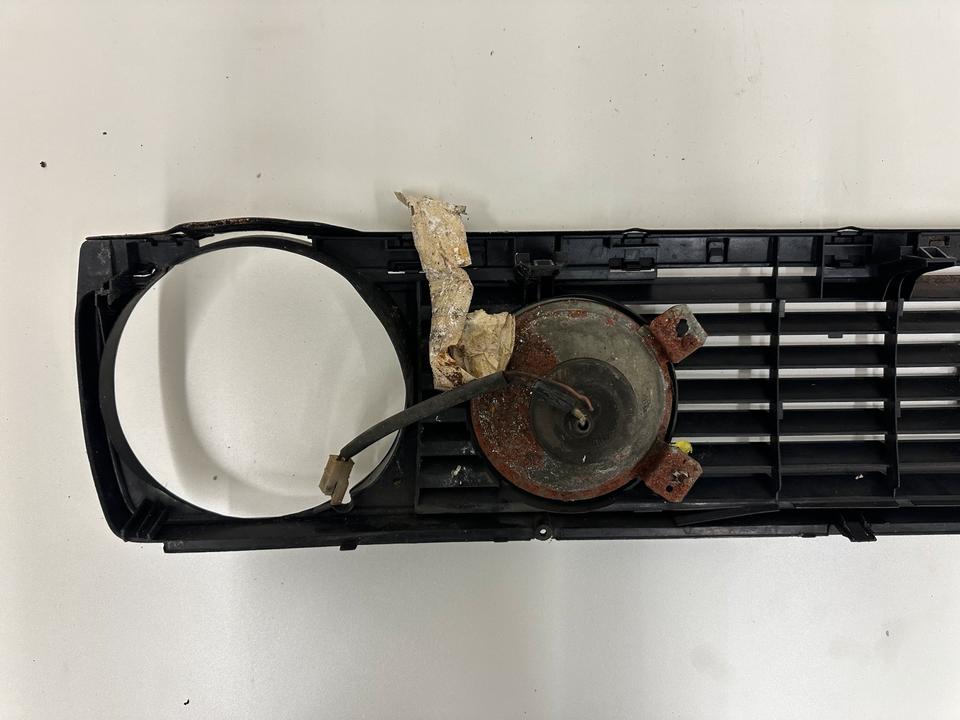 Original VW Golf 2 GTI Kühlergrill inkl. Nebelscheinwerfer
