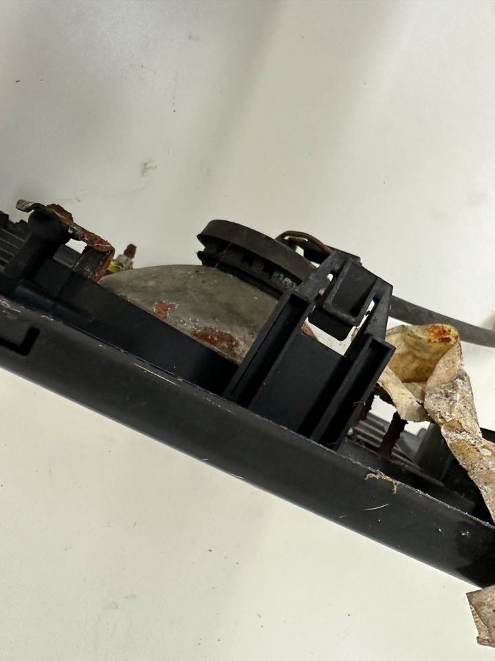 Original VW Golf 2 GTI Kühlergrill inkl. Nebelscheinwerfer