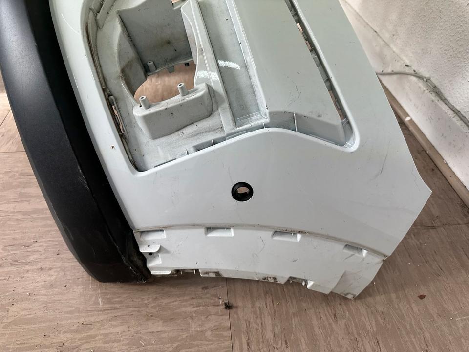 Original Dacia Sandero 3 III Stoßstange vorne 620228861R