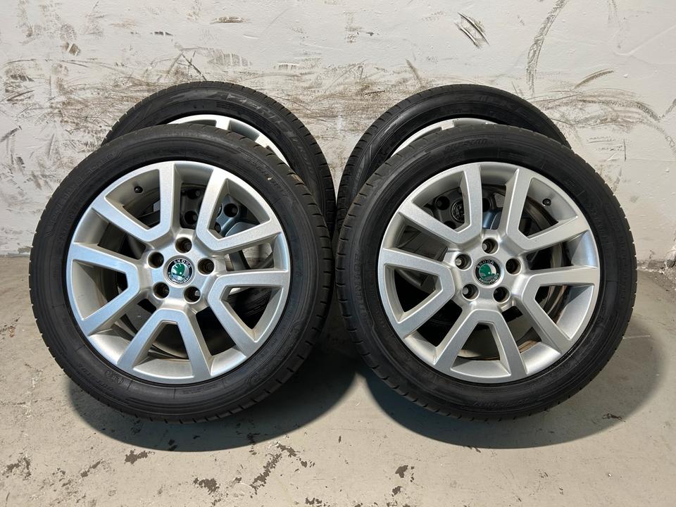 Skoda Sommerräder 225/50 R17 94W 98Y – Alufelgen