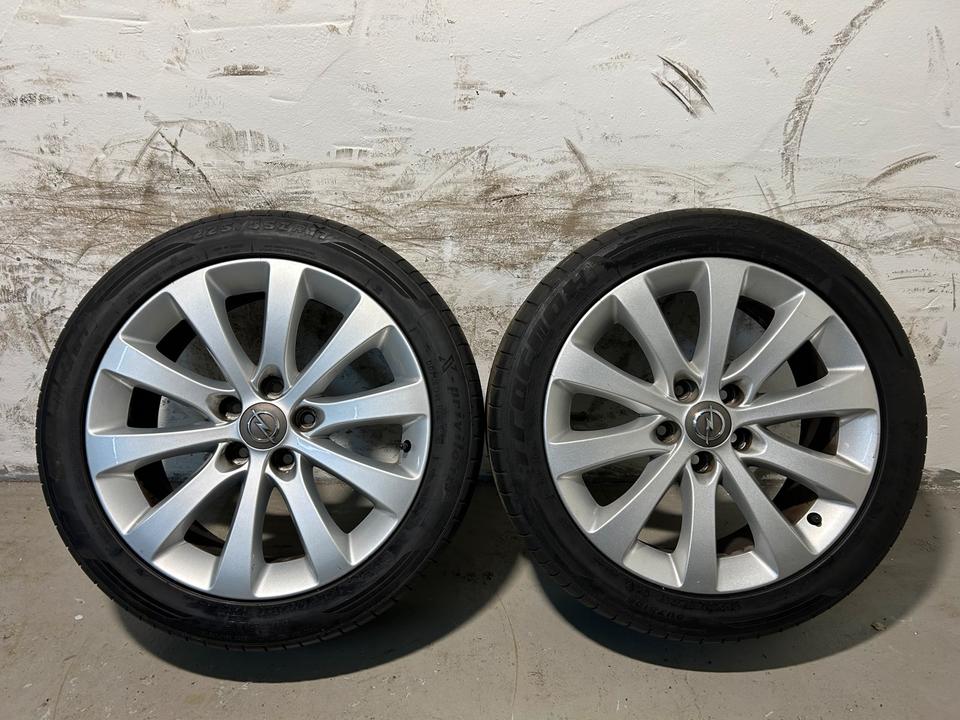 Opel Sommerräder 225/45 R17 94Y – Alufelgen