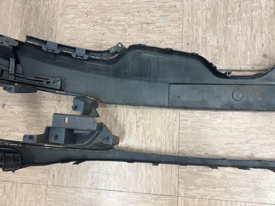 Renault Mégane Stoßstange vorne 620220055R