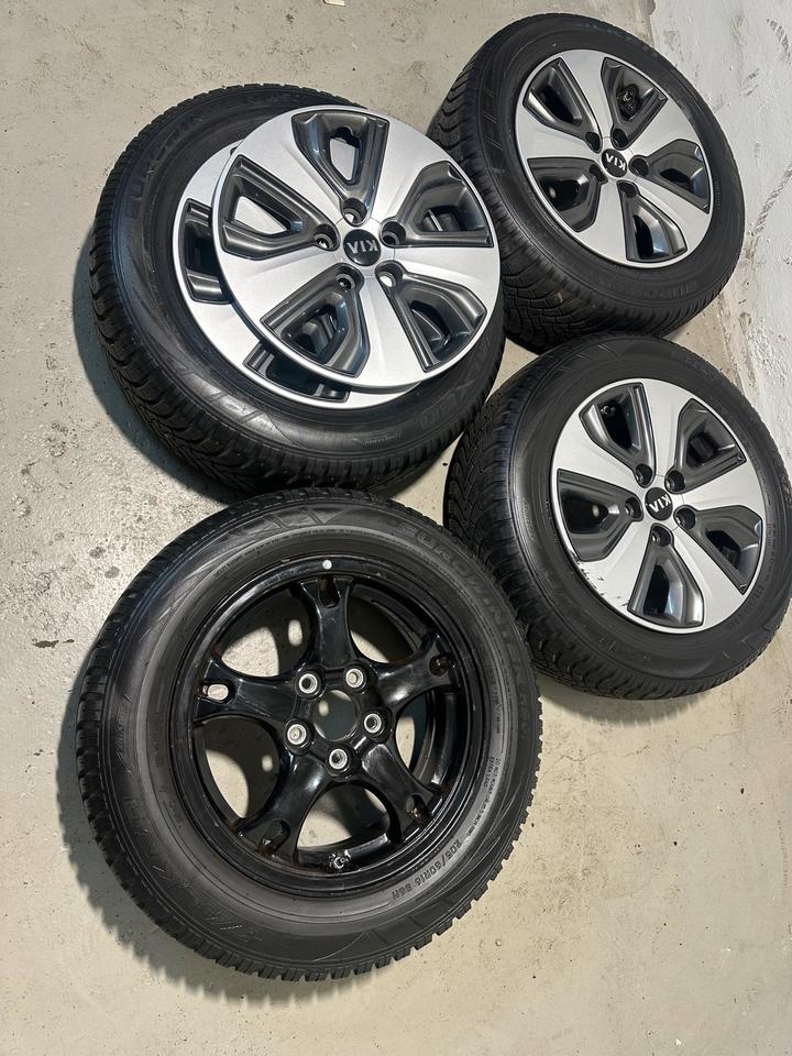 KIA Niro Alufelgen Winterreifen 205/60 R16 96H